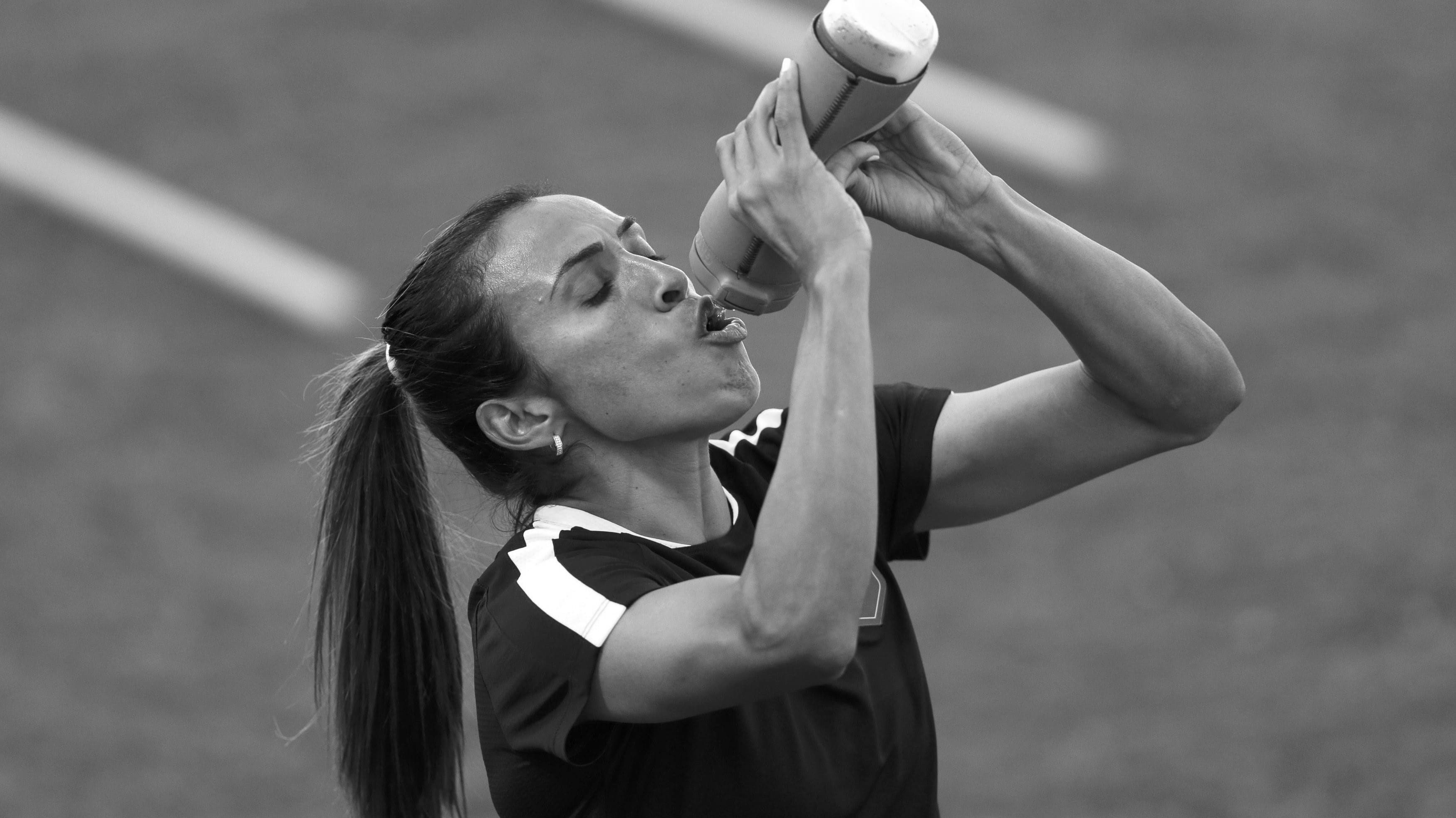 Athletes Drinking Gatorade 16