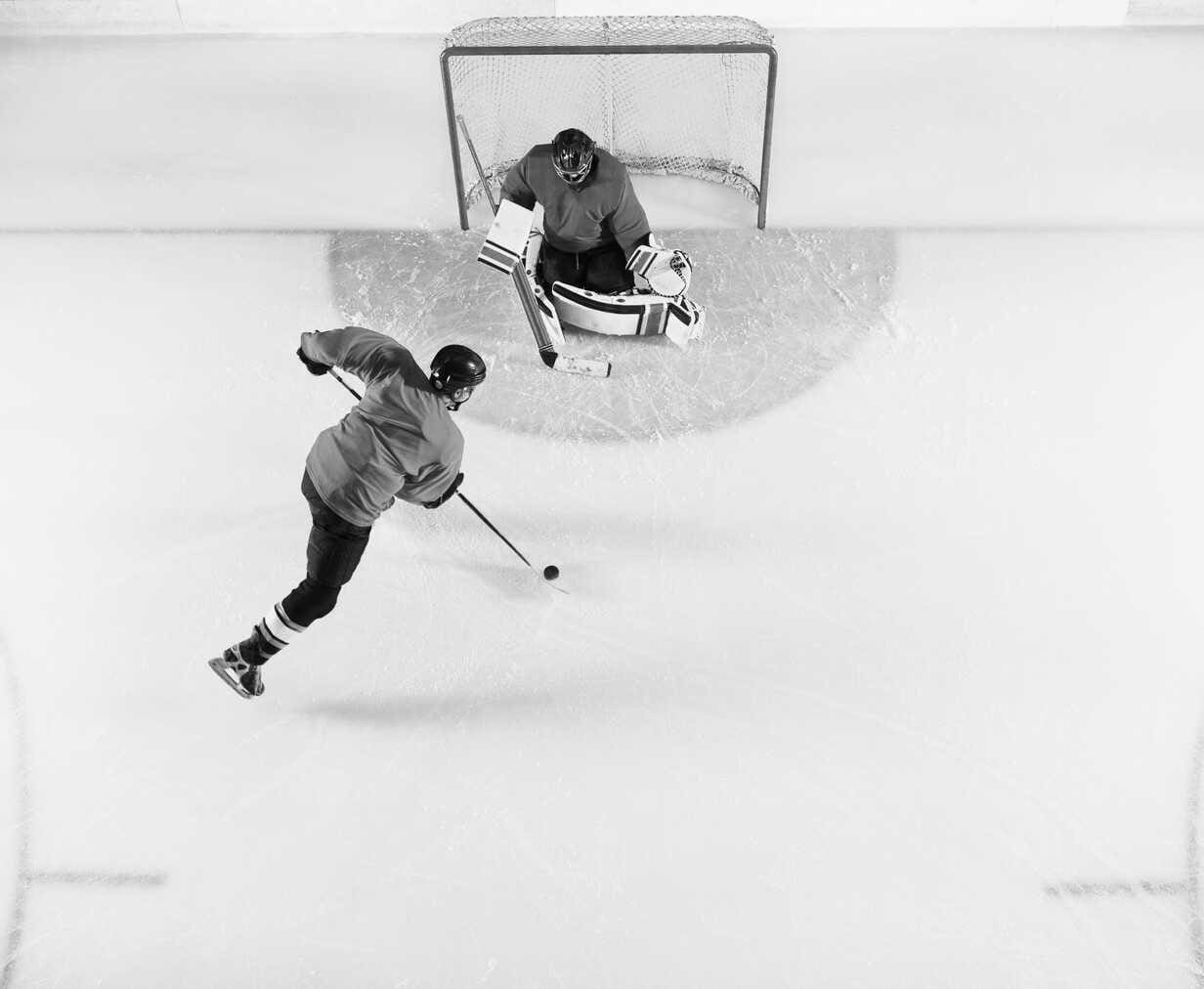 Hockey Player Shooting Puck 2 (5)