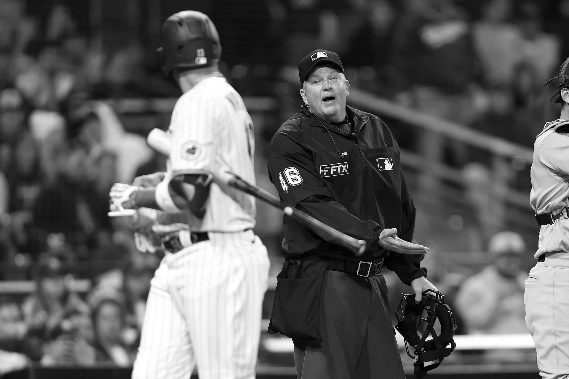 MLB Baseball Umpires (2)