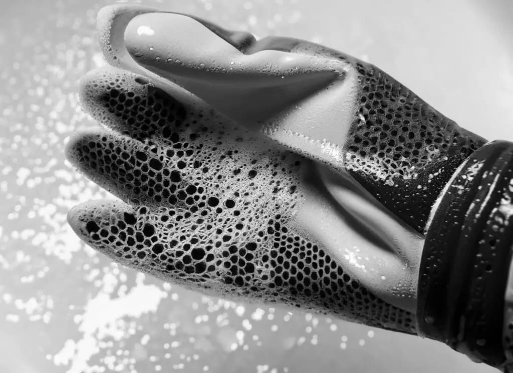 How to Wash Golf Gloves